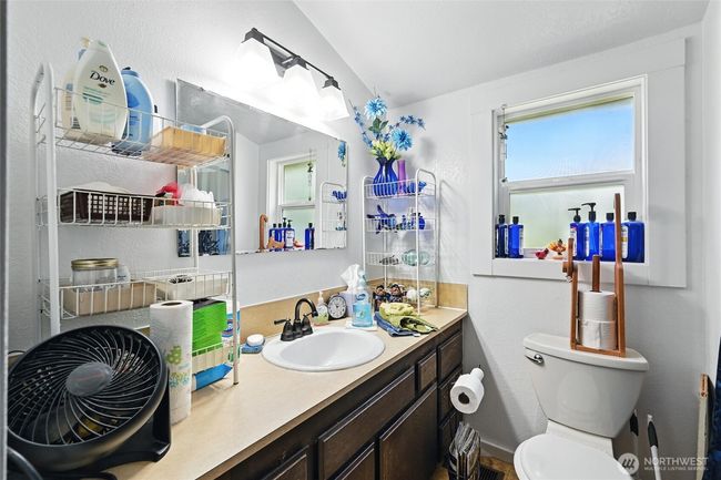 970 E Bakerview Rd, House other with 3 bedrooms, 2 bathrooms and null parking in Bellingham WA | Image 13