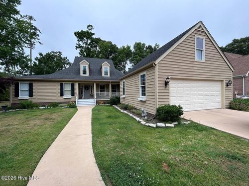 104 Chowan Cir, Hertford, NC, 27944-9240 | Card Image