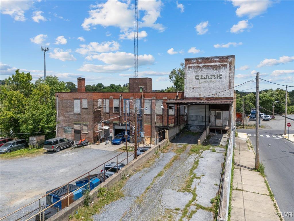 365 W Whitehall St, Allentown, PA 18102