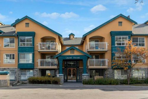 140-30 Richard Crt Sw, Calgary, AB, T3E7N2 | Card Image