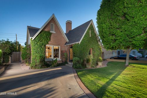 321 W Vernon Ave, Phoenix, AZ, 85003-1040 | Card Image