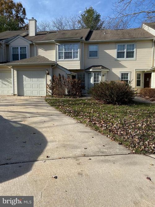 4 Kensington Ct, Princeton, NJ, 08540-7012 | Card Image