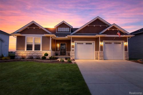 2138 Gambrel Ln, Howell, MI, 48843-5817 | Card Image