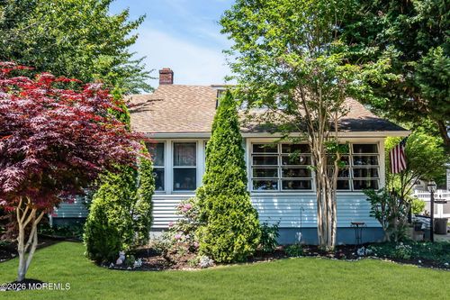 24 Foster Street, Middletown, NJ, 07701 | Card Image