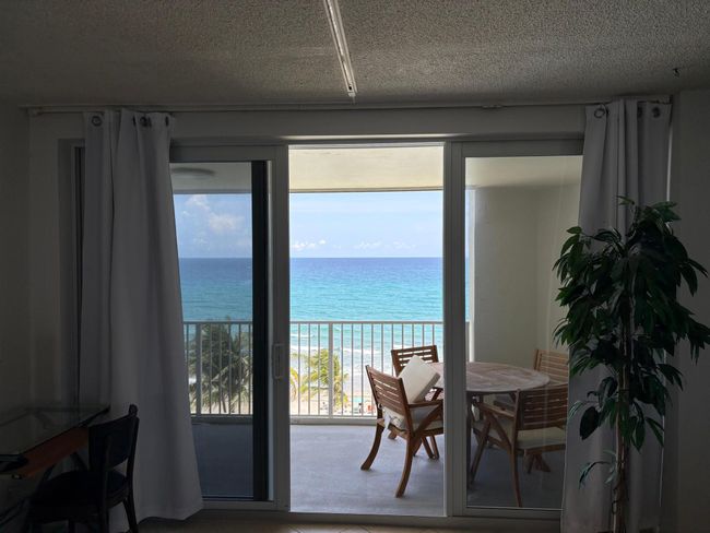APT-608 - 3101 S Ocean Blvd, Condo with 2 bedrooms, 2 bathrooms and null parking in Highland Beach FL | Image 12