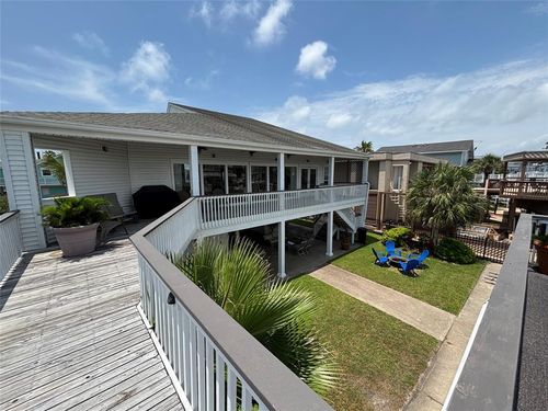 3514 Jolly Roger Cir, Galveston, TX, 77554 | Card Image