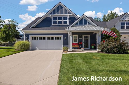 303 Pere Marquette Pl, Grand Haven, MI, 49417-1008 | Card Image