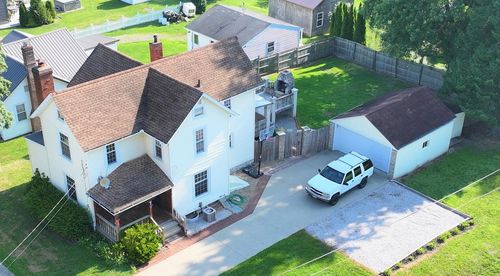 7 Park St, Lucas, OH, 44843-9329 | Card Image