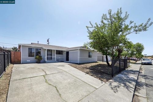 144 Rounds St, Vallejo, CA, 94589-2032 | Card Image