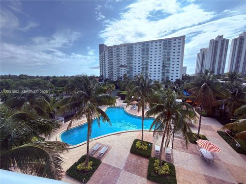 404-19380 Collins Ave, Sunny Isles Beach, FL, 33160-2239 | Card Image