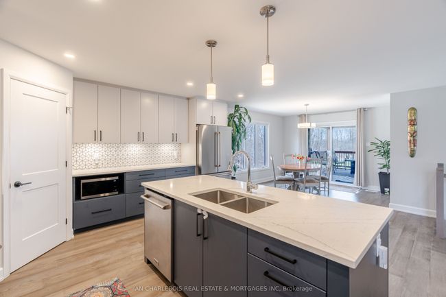 1354 Country Lane, House other with 6 bedrooms, 3 bathrooms and 2 parking in Winchester ON | Image 9