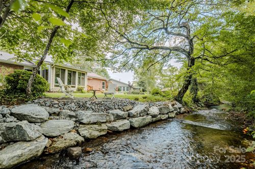 33 Resada Dr, Brevard, NC, 28712-9400 | Card Image