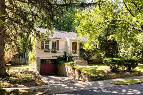 45 Cragmore Rd, Newton, MA, 02464-1008 | Card Image