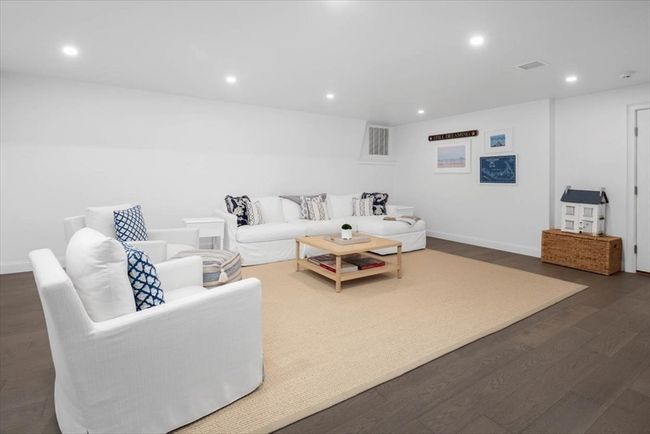 1040 Main St, House other with 3 bedrooms, 3 bathrooms and 6 parking in Hingham MA | Image 29