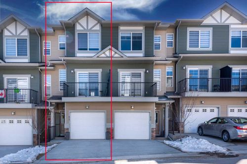 813 Sage Hill Grove Nw, Home with 3 bedrooms, 3 bathrooms and 2 parking in Calgary AB | Card Image