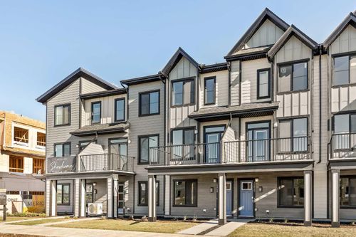 15020 Centre St Ne, Calgary, AB, T3P2Z6 | Card Image
