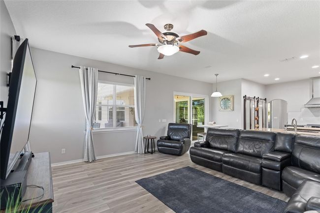7351 Spring Mountain Ln, House other with 5 bedrooms, 4 bathrooms and null parking in YALAHA FL | Image 10
