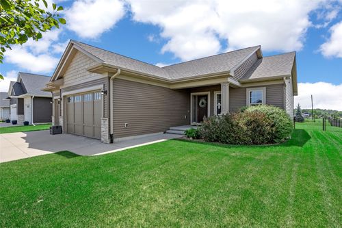 1315 E Tartan Dr, North Liberty, IA, 52317-4879 | Card Image