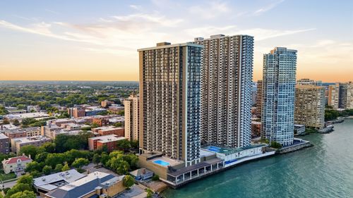 6h-6007 N Sheridan Rd, Chicago, IL, 60660-3061 | Card Image