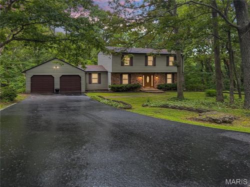 127 Hilltop Trl, Eureka, MO, 63025-3172 | Card Image