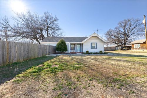 825 S 3rd Ave, Purcell, OK, 73080-6403 | Card Image