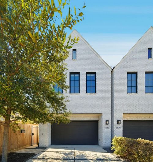 1529 Laird St, Houston, TX, 77008-3743 | Card Image