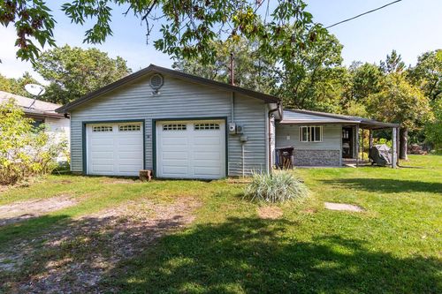 11911 Goodview Ave, Sparta, WI, 54656-8024 | Card Image