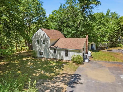 11 Ash St, Northwood, NH, 03261-3906 | Card Image
