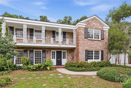 5729 Colonial Dr, Savannah, GA, 31406-2138 | Card Image
