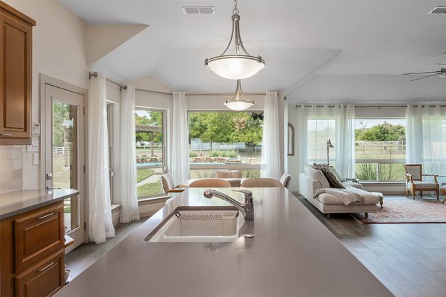 3210 Gray Ln, House other with 4 bedrooms, 3 bathrooms and null parking in Southlake TX | Image 6