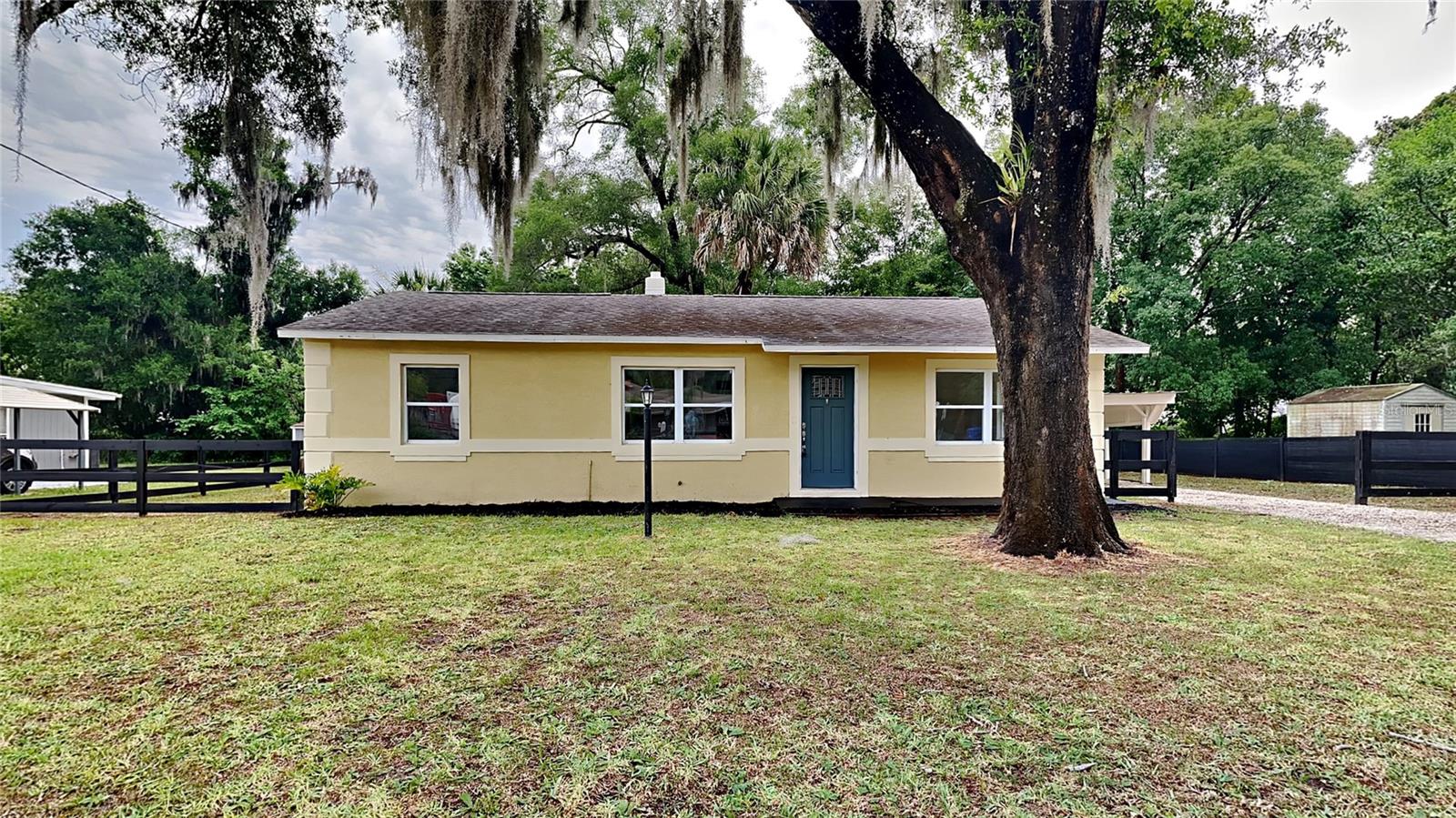 Grayson St, Orange City, FL 32763