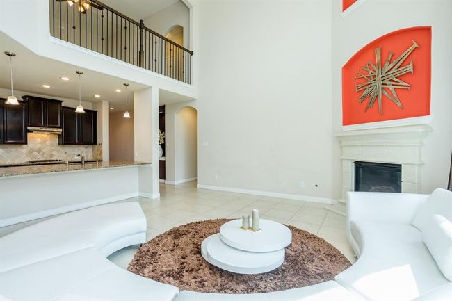 4622 Regal Shadow Ln, House other with 6 bedrooms, 4 bathrooms and 2 parking in Sugar Land TX | Image 8