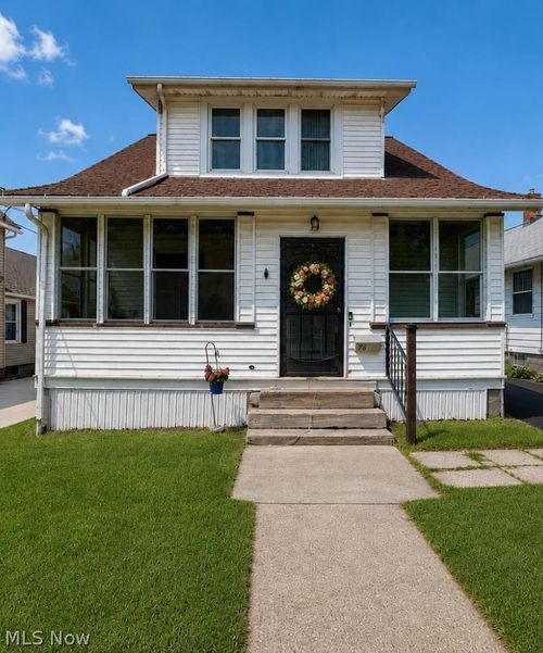 701 Tenney Ave, Amherst, OH, 44001-2256 | Card Image