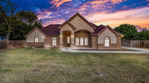 200 Waynell St, White Settlement, TX, 76108-1631 | Card Image