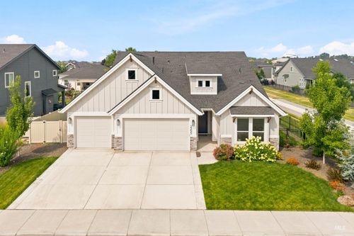 2255 N Sugar Loop Ave, Star, ID, 83669-6290 | Card Image