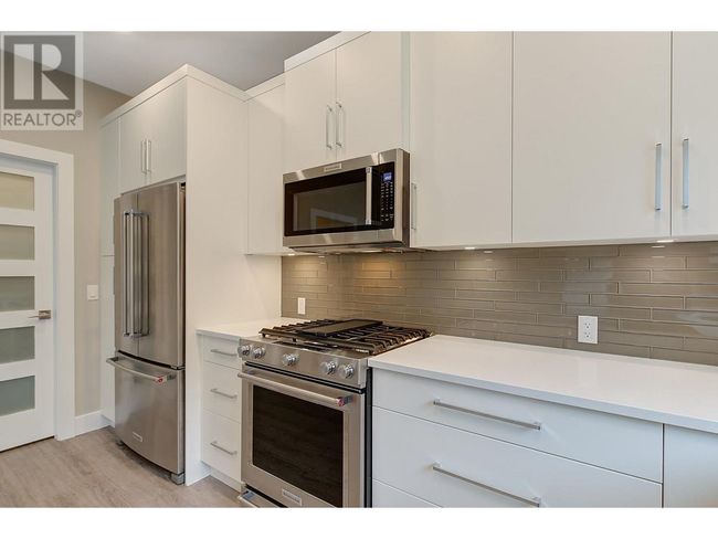 788 Acadia St, House other with 4 bedrooms, 3 bathrooms and 2 parking in Kelowna BC | Image 13