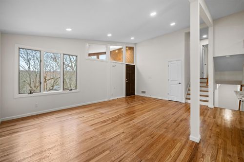 2822 Walker Dr, Yorktown Heights, NY, 10598-2916 | Card Image