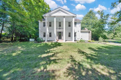 253 Mashamoquet Rd, Pomfret Center, CT, 06259-1728 | Card Image