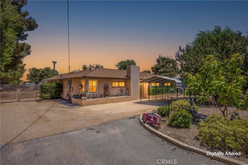 15212 El Centro St, Hesperia, CA, 92345-4302 | Card Image