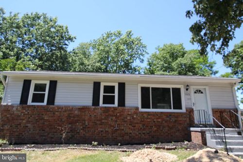 9003 Anna Dr, CLINTON, MD, 20735-2404 | Card Image