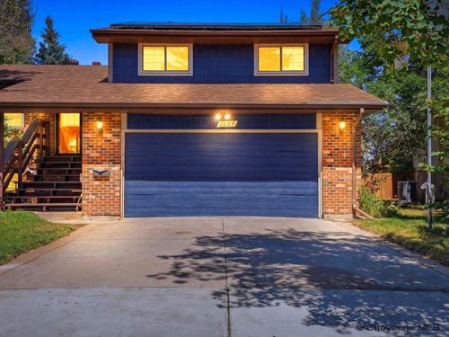 1139 Long Valley Rd, Cheyenne, WY, 82001-6127 | Card Image