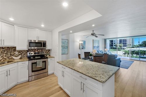 208-5 Bluebill Ave, NAPLES, FL, 34108-1734 | Card Image