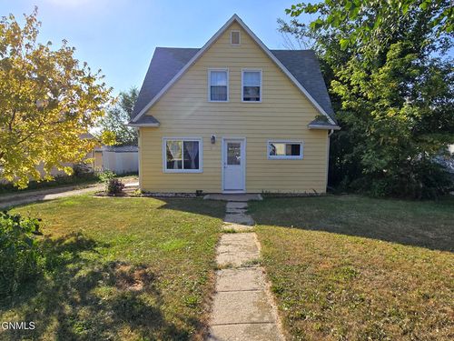 507 2nd Ave Ne, Kenmare, ND, 58746-7440 | Card Image