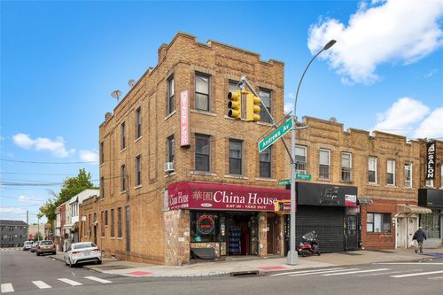 55-01 Metropolitan Ave, Ridgewood, NY, 11385-1224 | Card Image