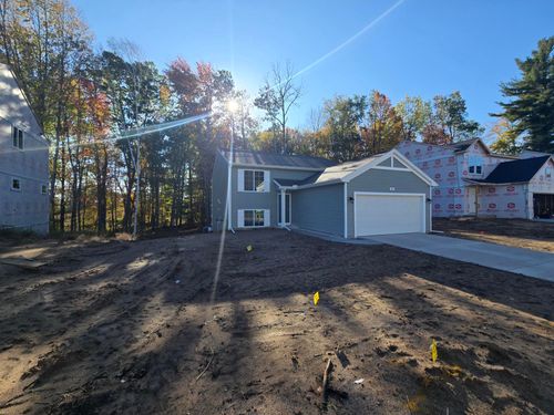 1202 Cedarwood Dr, Greenville, MI, 48838-2635 | Card Image