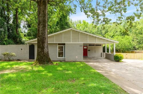 2203 Mcbain Dr, Fayetteville, NC, 28305-5152 | Card Image