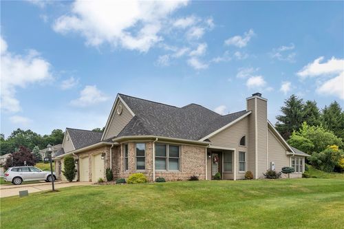 1903 Hunt Club Dr, Greensburg, PA, 15601-8420 | Card Image