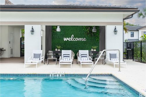 4074 Highland Oaks Dr, Pompano Beach, FL, 33069-5078 | Card Image