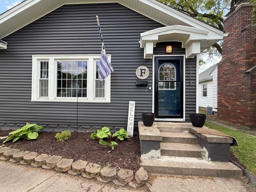 1113 E Central Park Ave, Davenport, IA, 52803-1923 | Card Image