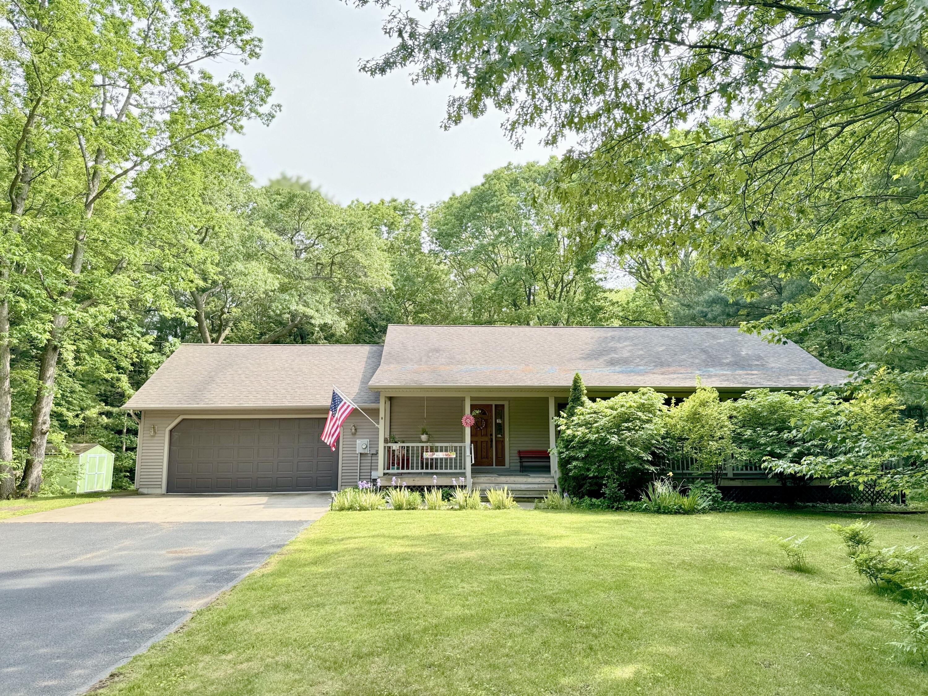 Forest Edge Dr, Ludington, MI 49431